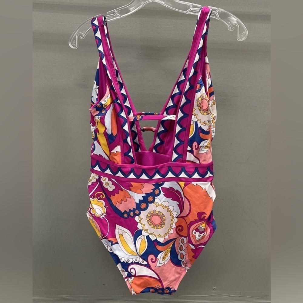 Trina Turk Seville Pink One Piece Cheeky Swimsuit Removable Cups Women’s 10 NWT